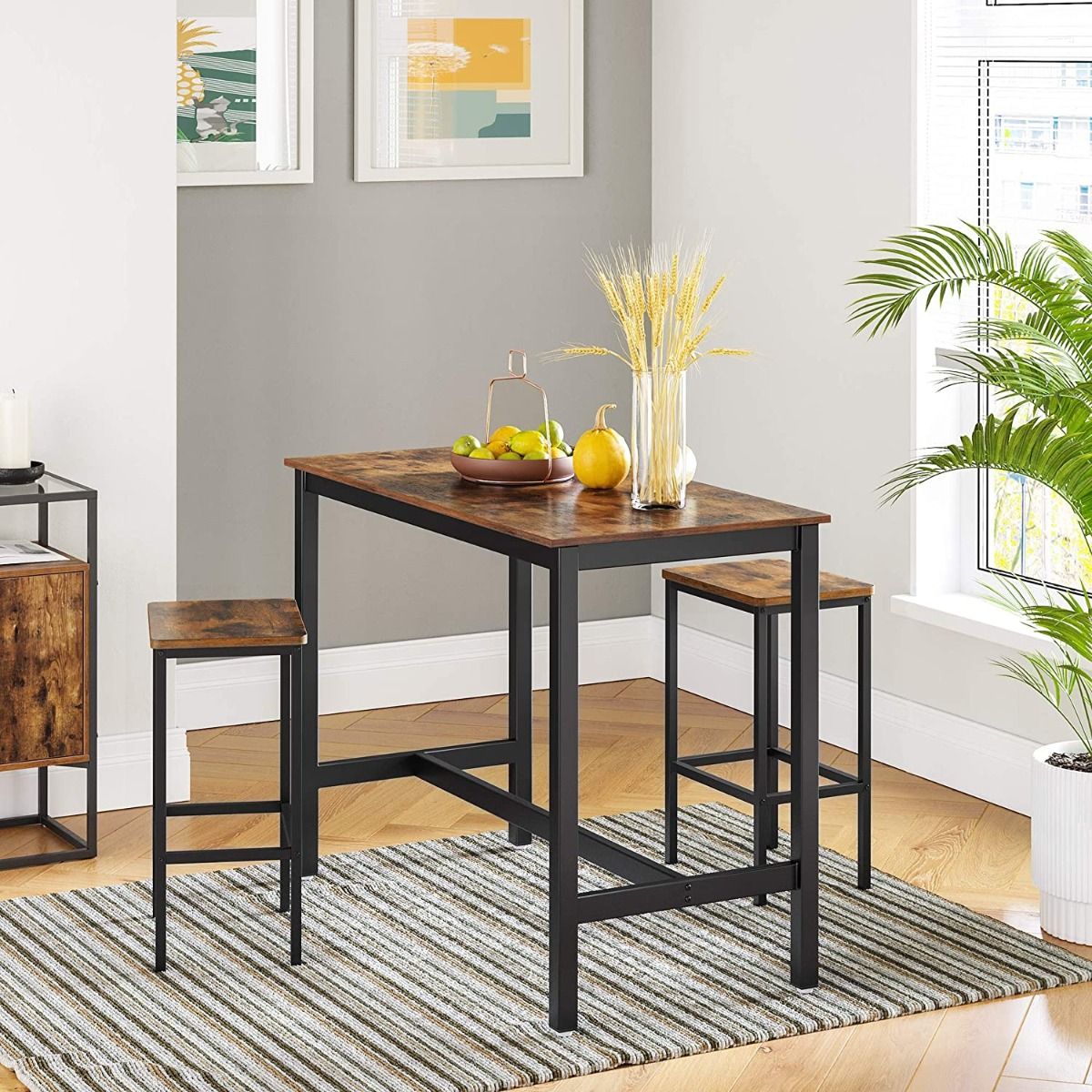 Barbord med stole i rustikt moderne design - Bar set -