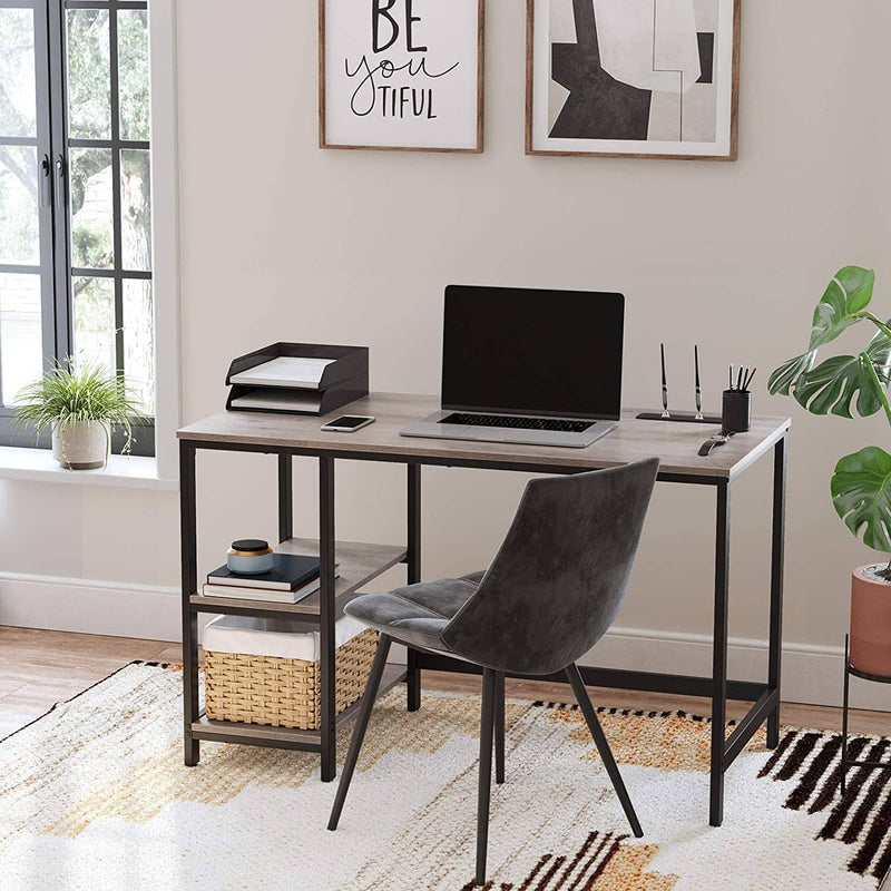 Skrivebord i enkelt moderne design m. hylder - Skrivebord -