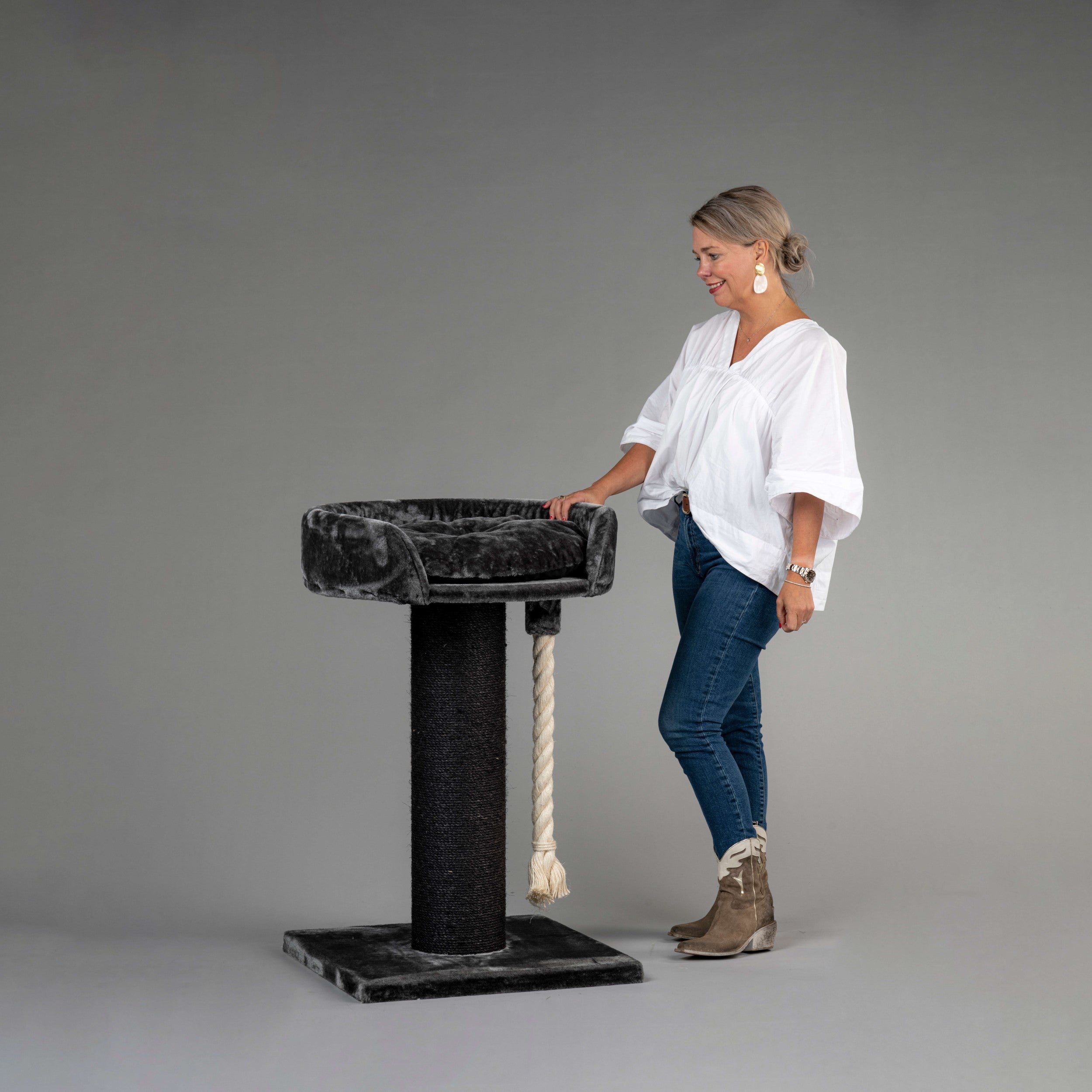 Kradsetræet Chartreux (Blackline)