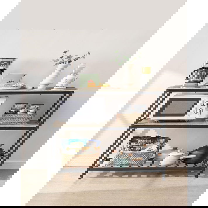 Fritstående køkkenø i industrielt design